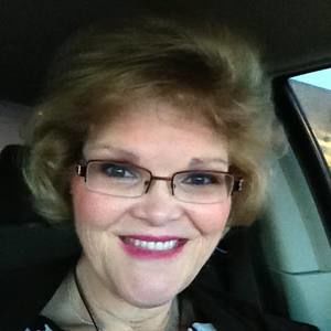 Meet your Posher, Deena